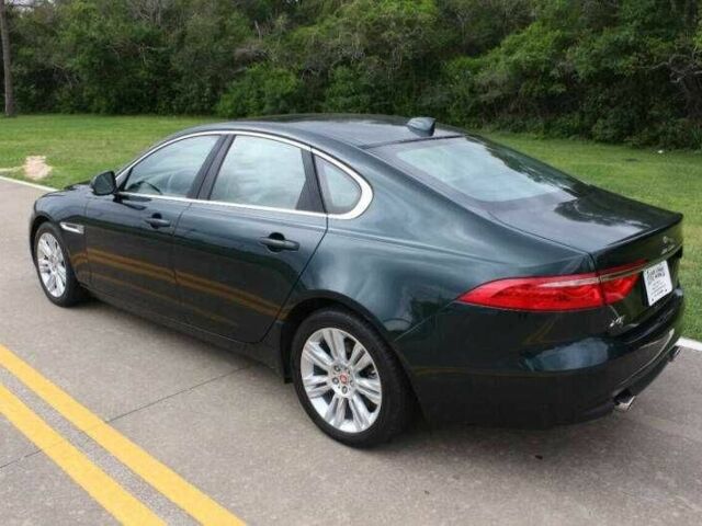 Черный Ягуар ХФ, объемом двигателя 3 л и пробегом 66 тыс. км за 3700 $, фото 2 на Automoto.ua