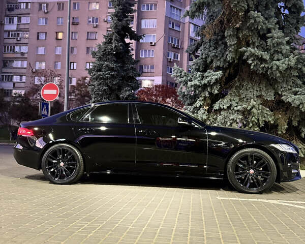 Черный Ягуар ХФ, объемом двигателя 2 л и пробегом 98 тыс. км за 19999 $, фото 7 на Automoto.ua