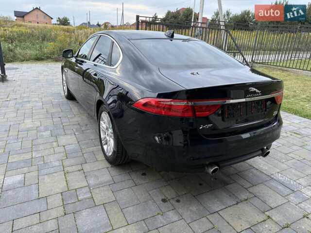 Черный Ягуар ХФ, объемом двигателя 3 л и пробегом 170 тыс. км за 20500 $, фото 6 на Automoto.ua