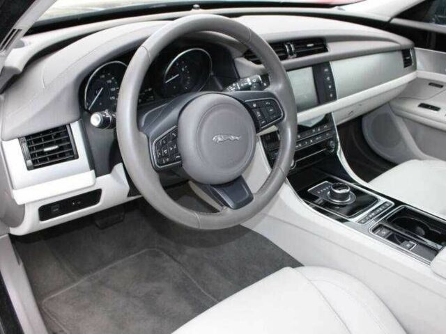 Черный Ягуар ХФ, объемом двигателя 3 л и пробегом 66 тыс. км за 3700 $, фото 8 на Automoto.ua