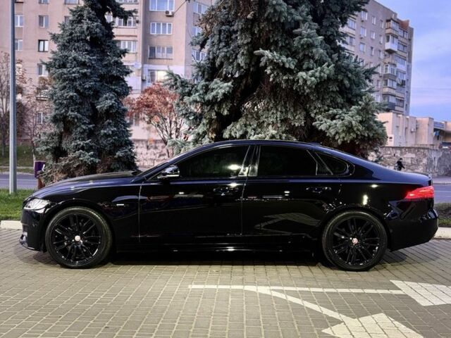 Черный Ягуар ХФ, объемом двигателя 2 л и пробегом 98 тыс. км за 18500 $, фото 1 на Automoto.ua