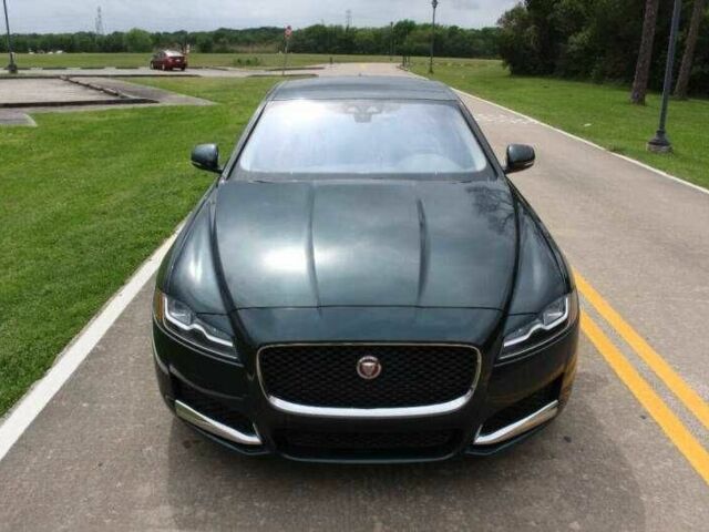 Черный Ягуар ХФ, объемом двигателя 3 л и пробегом 66 тыс. км за 3700 $, фото 6 на Automoto.ua