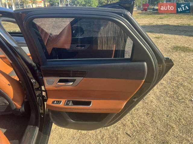 Черный Ягуар ХФ, объемом двигателя 2 л и пробегом 170 тыс. км за 24500 $, фото 24 на Automoto.ua