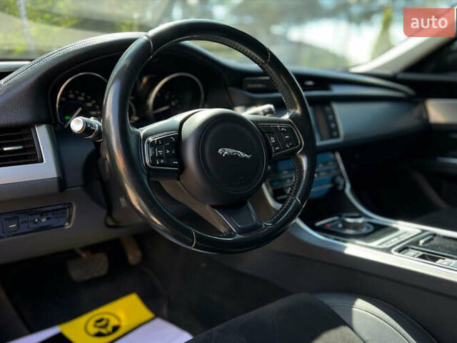 Черный Ягуар ХФ, объемом двигателя 2 л и пробегом 115 тыс. км за 15700 $, фото 18 на Automoto.ua
