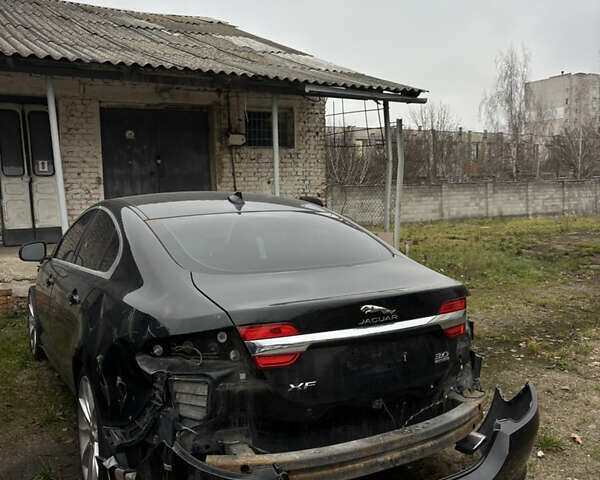 Черный Ягуар ХФ, объемом двигателя 3 л и пробегом 150 тыс. км за 8000 $, фото 2 на Automoto.ua