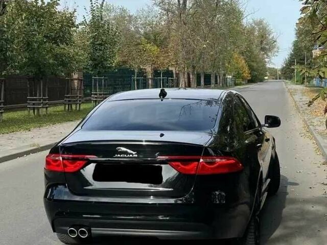 Черный Ягуар ХФ, объемом двигателя 2 л и пробегом 95 тыс. км за 15500 $, фото 5 на Automoto.ua
