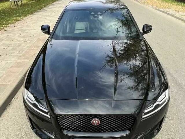 Черный Ягуар ХФ, объемом двигателя 2 л и пробегом 95 тыс. км за 15500 $, фото 1 на Automoto.ua