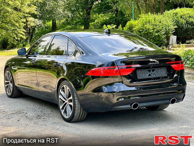 Черный Ягуар ХФ, объемом двигателя 2 л и пробегом 125 тыс. км за 17400 $, фото 4 на Automoto.ua