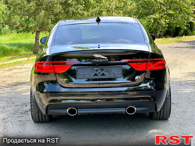 Черный Ягуар ХФ, объемом двигателя 2 л и пробегом 125 тыс. км за 17400 $, фото 5 на Automoto.ua