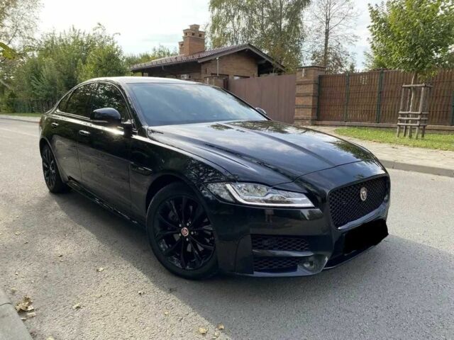 Черный Ягуар ХФ, объемом двигателя 2 л и пробегом 95 тыс. км за 15500 $, фото 2 на Automoto.ua