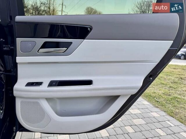 Черный Ягуар ХФ, объемом двигателя 2 л и пробегом 24 тыс. км за 28900 $, фото 64 на Automoto.ua