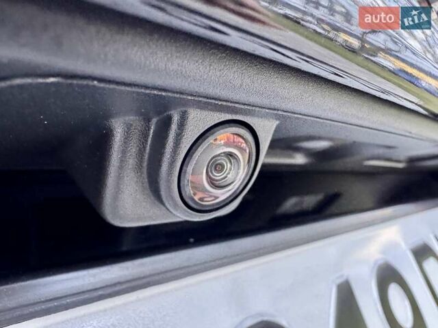 Черный Ягуар ХФ, объемом двигателя 2 л и пробегом 24 тыс. км за 28900 $, фото 92 на Automoto.ua
