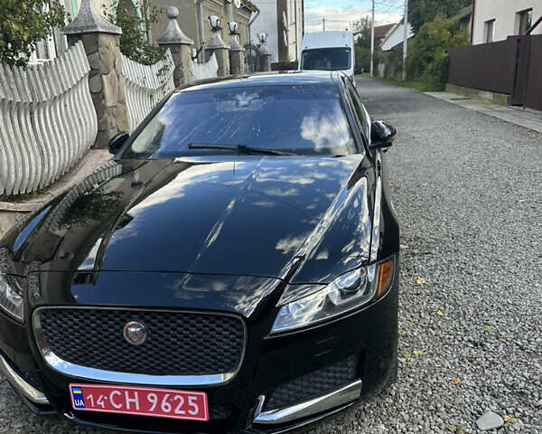 Чорний Ягуар ХФ, об'ємом двигуна 2 л та пробігом 123 тис. км за 19900 $, фото 3 на Automoto.ua