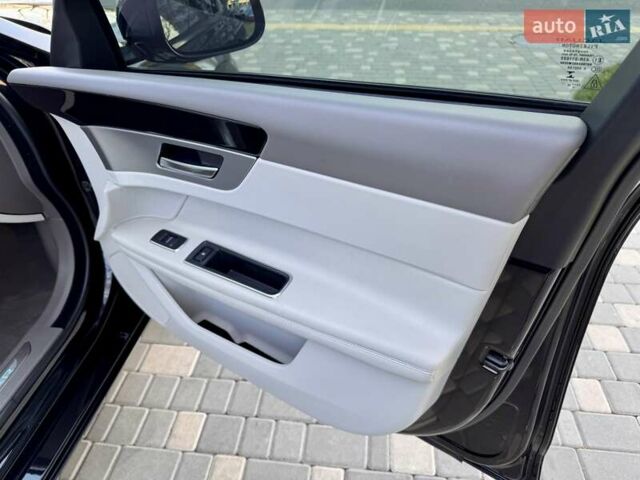 Черный Ягуар ХФ, объемом двигателя 2 л и пробегом 24 тыс. км за 28900 $, фото 45 на Automoto.ua