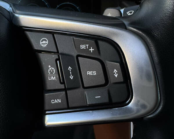 Черный Ягуар ХФ, объемом двигателя 2 л и пробегом 100 тыс. км за 26000 $, фото 33 на Automoto.ua