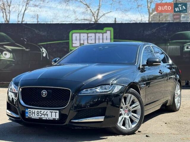 Черный Ягуар ХФ, объемом двигателя 2 л и пробегом 99 тыс. км за 26900 $, фото 9 на Automoto.ua