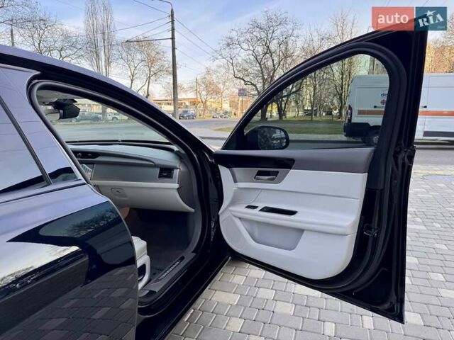 Черный Ягуар ХФ, объемом двигателя 2 л и пробегом 24 тыс. км за 28900 $, фото 47 на Automoto.ua