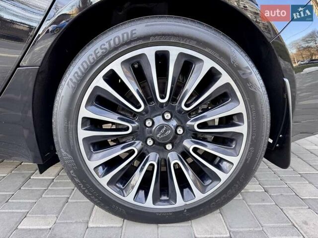 Черный Ягуар ХФ, объемом двигателя 2 л и пробегом 24 тыс. км за 28900 $, фото 94 на Automoto.ua