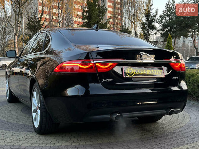 Черный Ягуар ХФ, объемом двигателя 0 л и пробегом 124 тыс. км за 20500 $, фото 4 на Automoto.ua