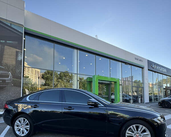 Черный Ягуар ХФ, объемом двигателя 2 л и пробегом 100 тыс. км за 26000 $, фото 12 на Automoto.ua