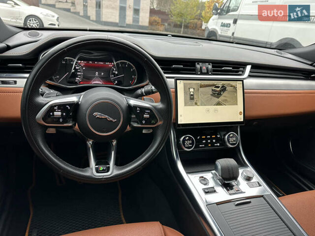 Черный Ягуар ХФ, объемом двигателя 2 л и пробегом 28 тыс. км за 42599 $, фото 11 на Automoto.ua