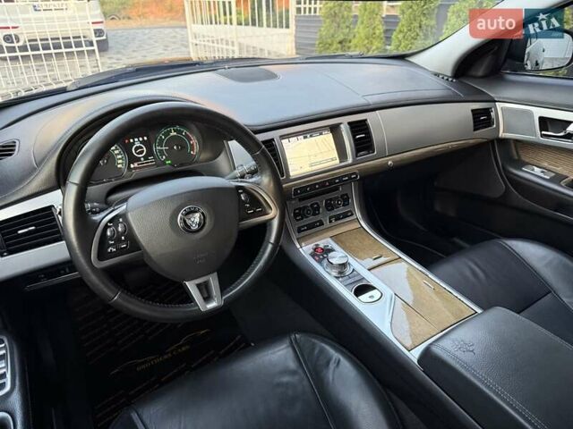 Черный Ягуар ХФ, объемом двигателя 2.18 л и пробегом 286 тыс. км за 12800 $, фото 15 на Automoto.ua