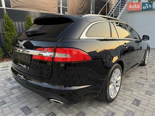 Черный Ягуар ХФ, объемом двигателя 2.18 л и пробегом 286 тыс. км за 12800 $, фото 4 на Automoto.ua