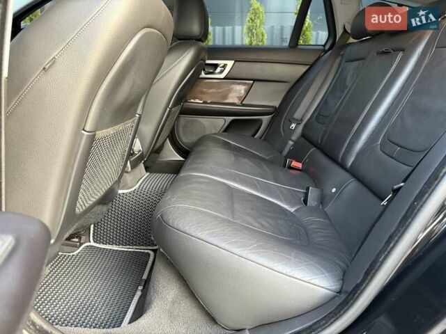 Черный Ягуар ХФ, объемом двигателя 2.18 л и пробегом 286 тыс. км за 12800 $, фото 18 на Automoto.ua