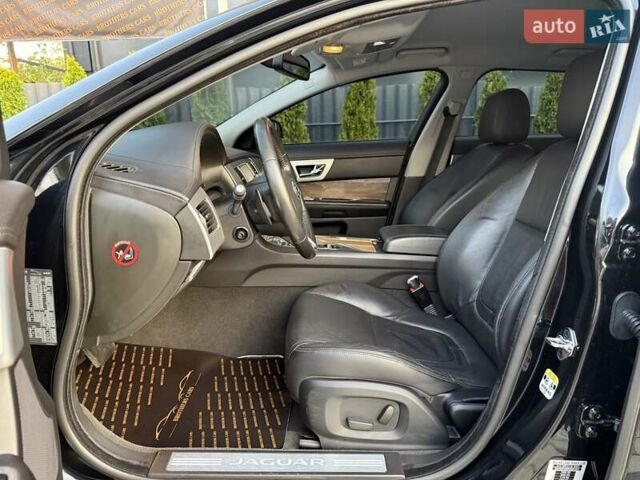 Черный Ягуар ХФ, объемом двигателя 2.18 л и пробегом 286 тыс. км за 12800 $, фото 9 на Automoto.ua