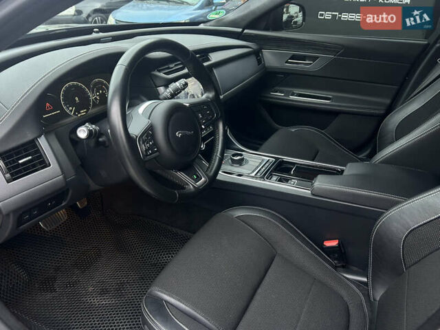 Черный Ягуар ХФ, объемом двигателя 2 л и пробегом 92 тыс. км за 26200 $, фото 17 на Automoto.ua