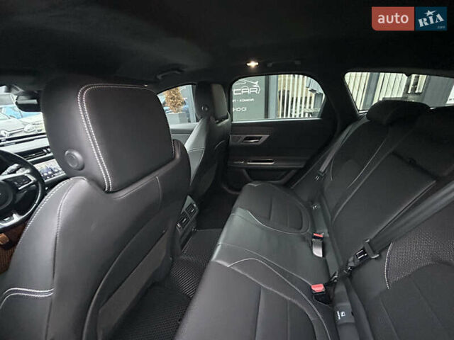 Черный Ягуар ХФ, объемом двигателя 2 л и пробегом 92 тыс. км за 26200 $, фото 24 на Automoto.ua