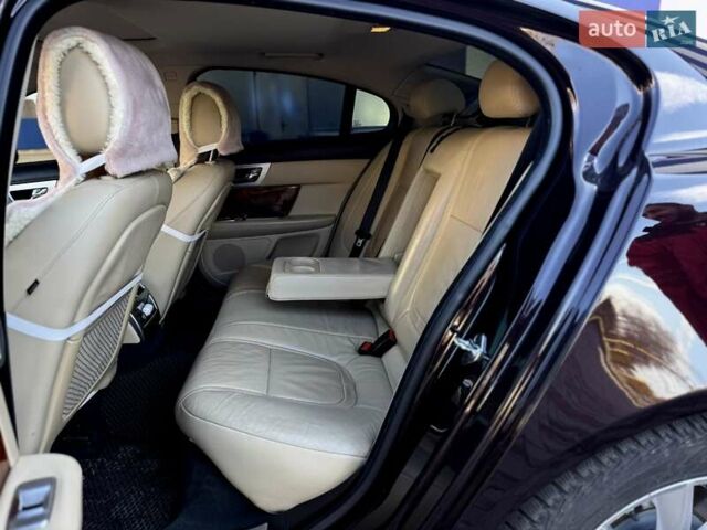 Фиолетовый Ягуар ХФ, объемом двигателя 2 л и пробегом 124 тыс. км за 12500 $, фото 16 на Automoto.ua