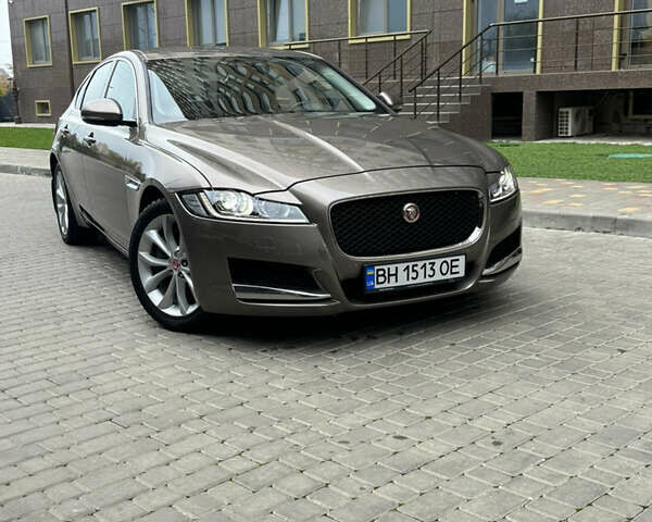 Коричневий Ягуар ХФ, об'ємом двигуна 2 л та пробігом 65 тис. км за 17000 $, фото 2 на Automoto.ua