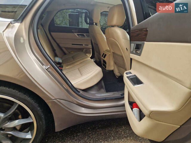 Коричневый Ягуар ХФ, объемом двигателя 2 л и пробегом 130 тыс. км за 20500 $, фото 19 на Automoto.ua