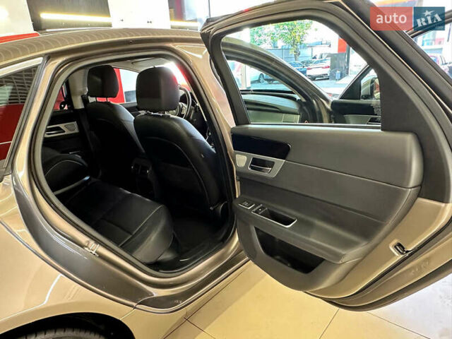 Ягуар ХФ 2016 в Одессе на Automoto.ua Коричневый Ягуар ХФ, объемом двигателя 2 л и пробегом 53 тыс. км за 17000 $, фото 18 на Automoto.ua