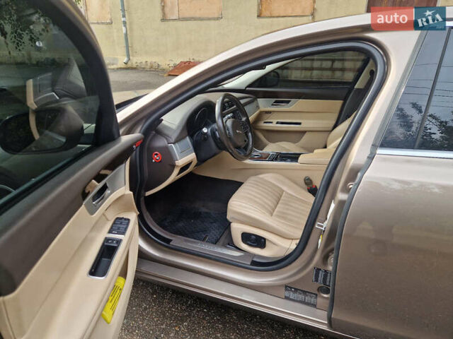 Коричневый Ягуар ХФ, объемом двигателя 2 л и пробегом 130 тыс. км за 20500 $, фото 14 на Automoto.ua