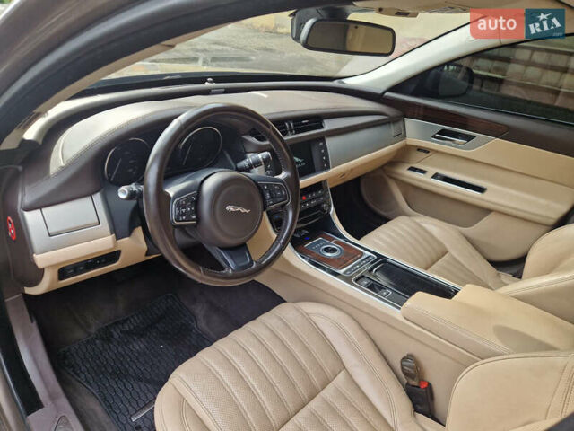 Коричневый Ягуар ХФ, объемом двигателя 2 л и пробегом 130 тыс. км за 20500 $, фото 12 на Automoto.ua