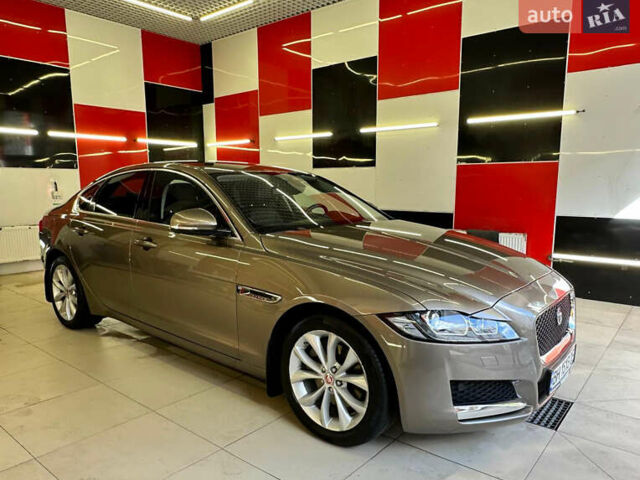 Ягуар ХФ 2016 в Одессе на Automoto.ua Коричневый Ягуар ХФ, объемом двигателя 2 л и пробегом 53 тыс. км за 17000 $, фото 1 на Automoto.ua