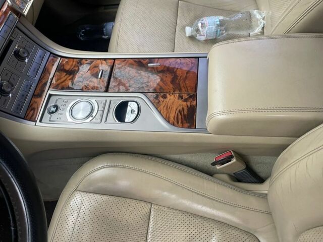 Червоний Ягуар ХФ, об'ємом двигуна 4.2 л та пробігом 3 тис. км за 9000 $, фото 3 на Automoto.ua