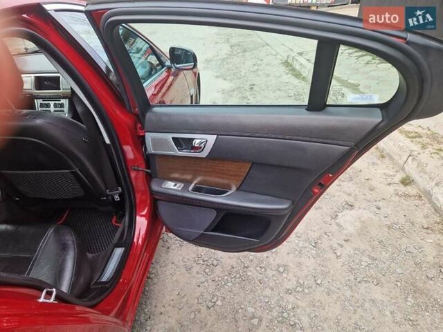 Червоний Ягуар ХФ, об'ємом двигуна 3 л та пробігом 157 тис. км за 18500 $, фото 14 на Automoto.ua