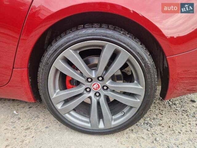 Червоний Ягуар ХФ, об'ємом двигуна 3 л та пробігом 157 тис. км за 18500 $, фото 16 на Automoto.ua