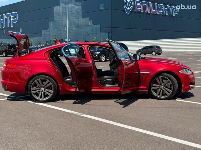 Красный Ягуар ХФ, объемом двигателя 3 л и пробегом 160 тыс. км за 16590 $, фото 26 на Automoto.ua