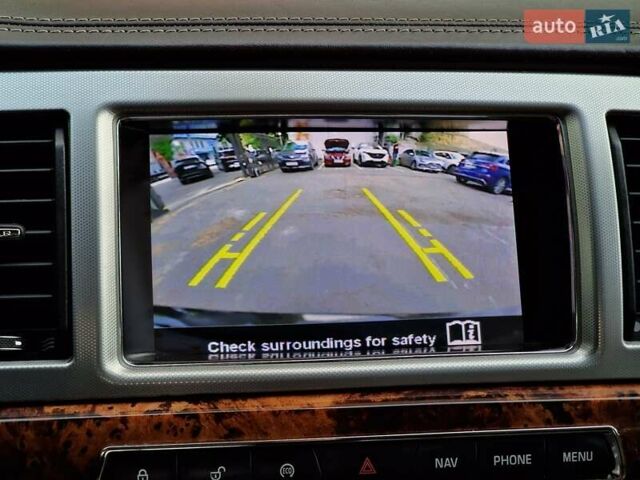 Красный Ягуар ХФ, объемом двигателя 2.99 л и пробегом 140 тыс. км за 15490 $, фото 67 на Automoto.ua