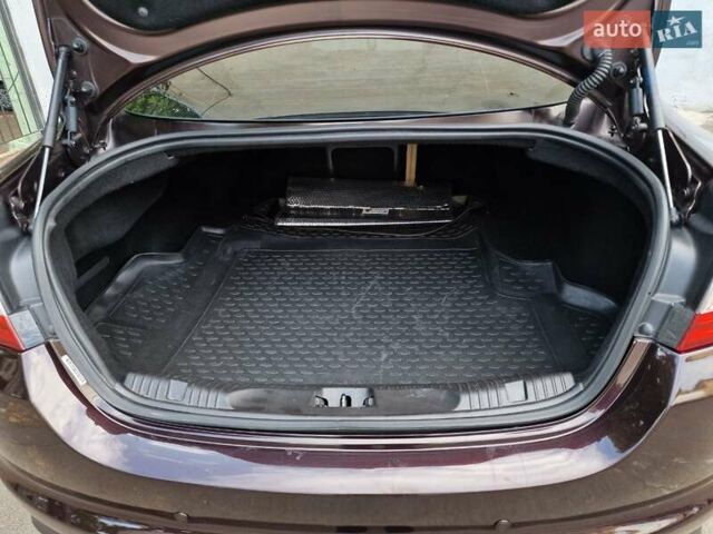 Красный Ягуар ХФ, объемом двигателя 2.99 л и пробегом 140 тыс. км за 15490 $, фото 71 на Automoto.ua