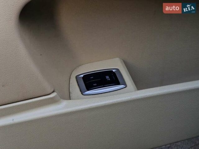 Красный Ягуар ХФ, объемом двигателя 2.99 л и пробегом 140 тыс. км за 15490 $, фото 62 на Automoto.ua