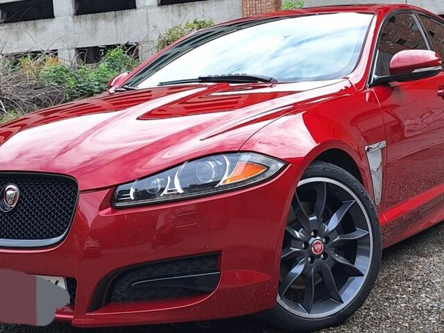 Красный Ягуар ХФ, объемом двигателя 3 л и пробегом 150 тыс. км за 15196 $, фото 11 на Automoto.ua
