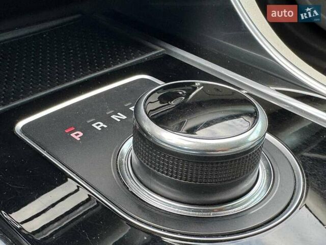 Красный Ягуар ХФ, объемом двигателя 3 л и пробегом 129 тыс. км за 15490 $, фото 24 на Automoto.ua