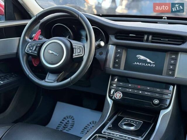 Червоний Ягуар ХФ, об'ємом двигуна 2 л та пробігом 214 тис. км за 10800 $, фото 15 на Automoto.ua