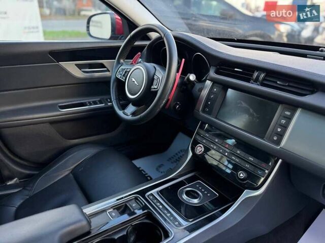 Червоний Ягуар ХФ, об'ємом двигуна 2 л та пробігом 214 тис. км за 10800 $, фото 11 на Automoto.ua