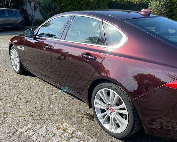 Ягуар ХФ 2018 в Киеве на Automoto.ua Красный Ягуар ХФ, объемом двигателя 2 л и пробегом 97 тыс. км за 25800 $, фото 16 на Automoto.ua